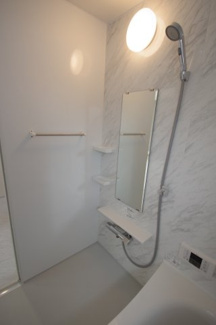 【浴室】 | 【仲介手数料無料！！】日野市栄町４丁目　新築戸建て（全6棟）1号棟　6160万円