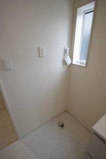 【ランドリースペース】 | 【仲介手数料無料！！】日野市栄町４丁目　新築戸建て（全6棟）1号棟　6160万円