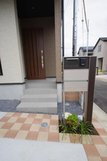 【エントランス】 | 【仲介手数料無料！！】日野市栄町４丁目　新築戸建て（全6棟）1号棟　6160万円