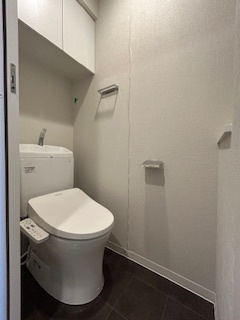 スプランディッド江坂DUEのトイレ|落ち着いたトイレです