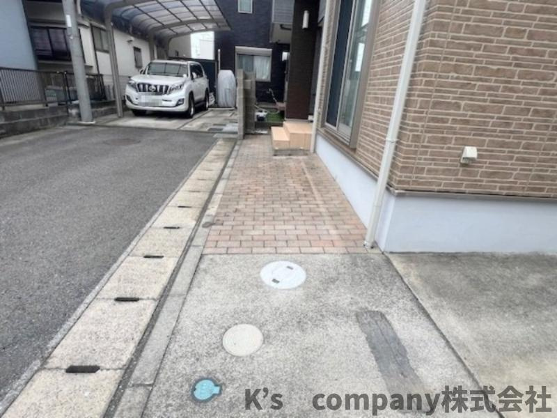 ■高座郡寒川町倉見　中古戸建の駐車場|駐車スペース◇