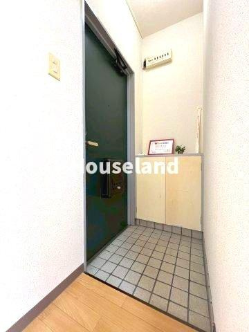 マンション本町の玄関