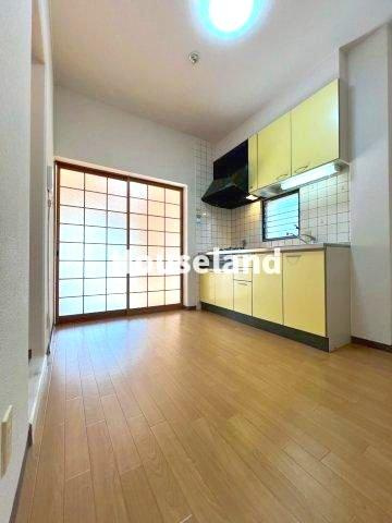 マンション本町の居間・リビング