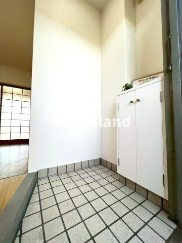 マンション本町の玄関