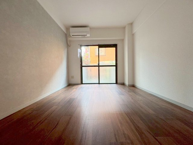 ベストハイツ上新庄の寝室