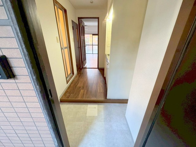 ベストハイツ上新庄の玄関