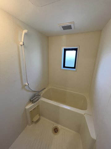 メゾントワエモアの浴室