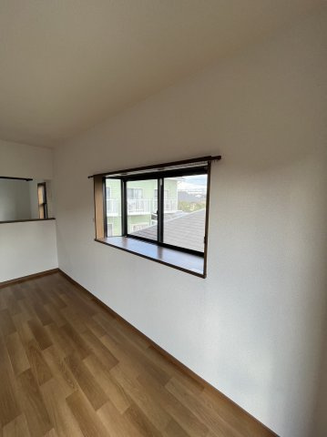 メゾントワエモアの居間・リビング