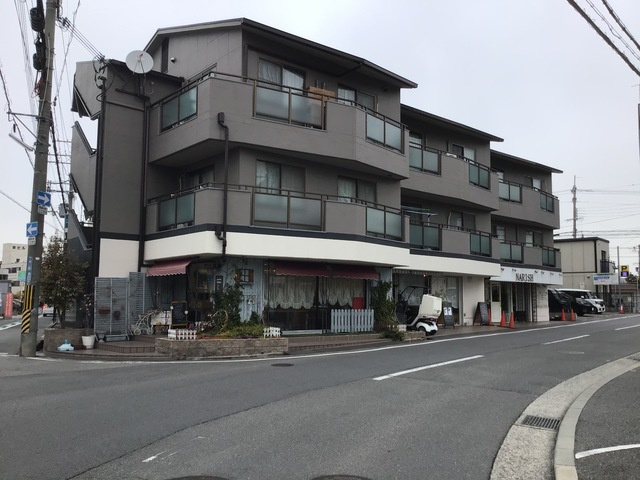 ハイツ若林の外観