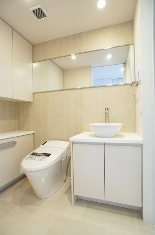 プライムメゾン早稲田通りの洗面所