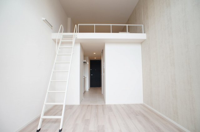 プライムメゾン早稲田通りの居間・リビング