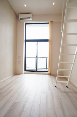 プライムメゾン早稲田通りの居間・リビング