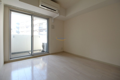 【居間・リビング】 | プレミアムステージ新大阪駅前Ⅱ