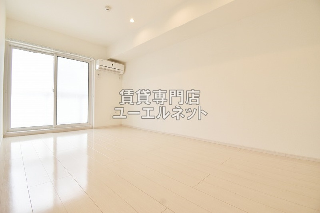 【居間・リビング】 | ラパンジール加島 | 洋室8.4帖