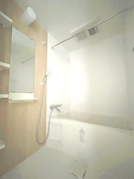 セレニテ江坂グランデの浴室|ゆったり過ごせるお風呂です