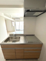 セレニテ江坂グランデのキッチン|きれいなキッチンです