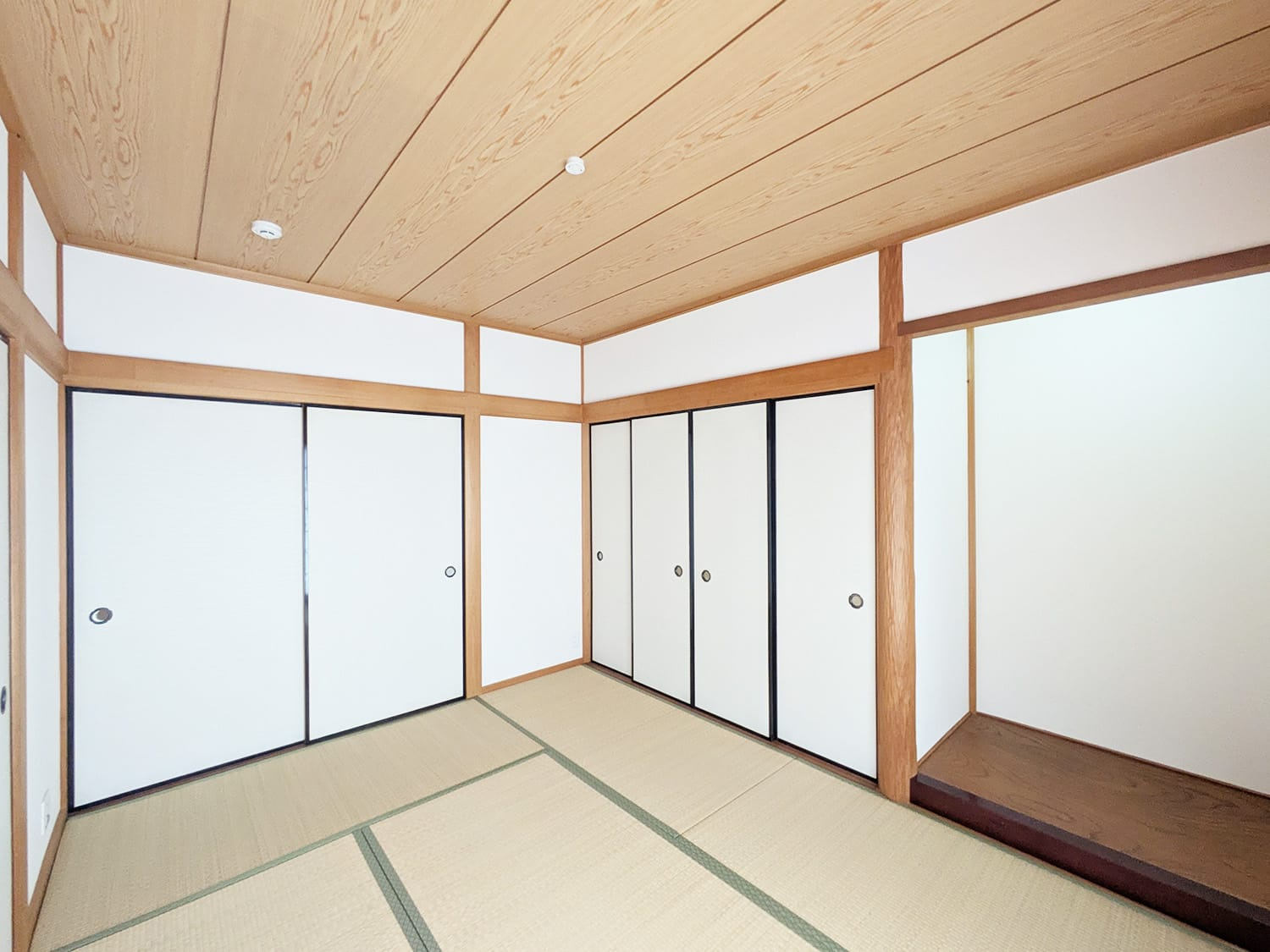 妙法寺字竹向イ戸建の和室