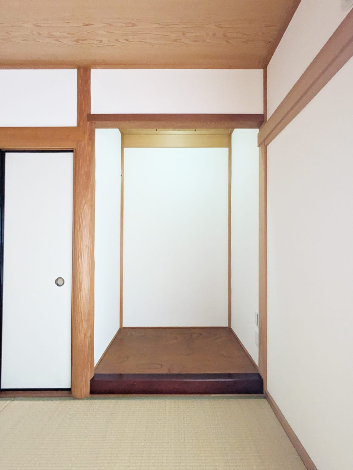 妙法寺字竹向イ戸建の和室|床の間