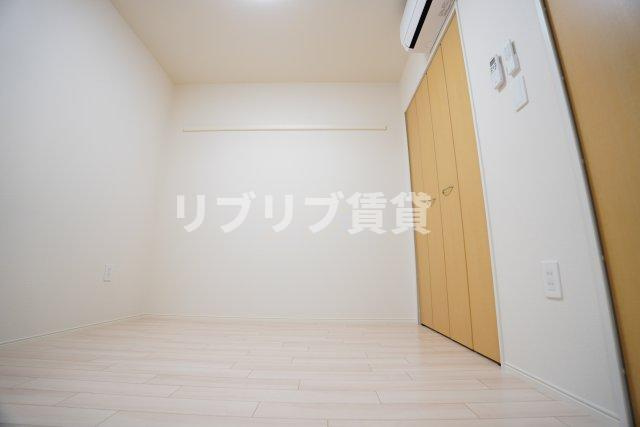 リノナルの寝室