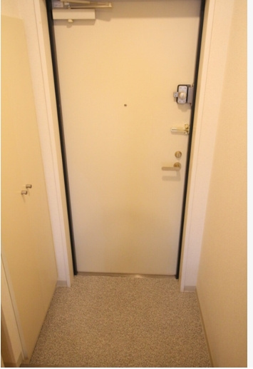 カルム小西Ⅱの玄関