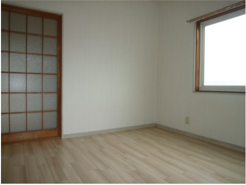 群馬県渋川市　1棟アパートの洋室