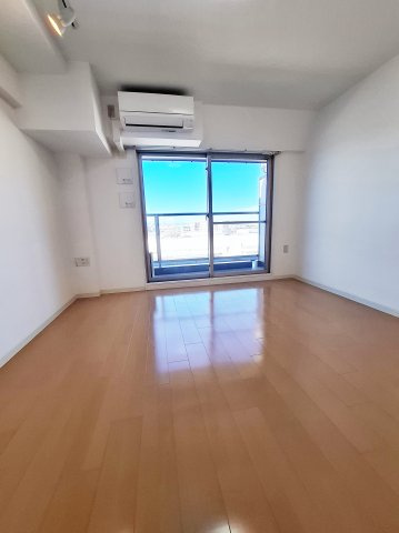 セレニテ甲子園Iの居間・リビング