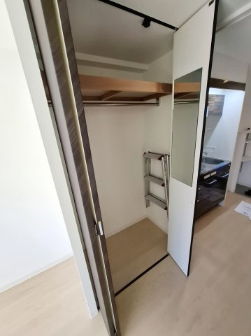 セレニテ甲子園Iの収納|クローゼット