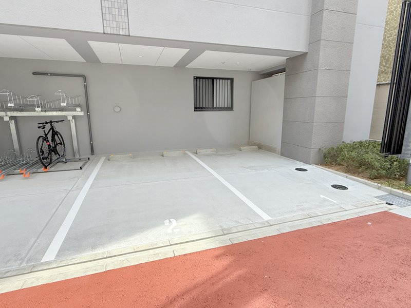 カルム小西Ⅴ　仲介手数料無料の駐車場