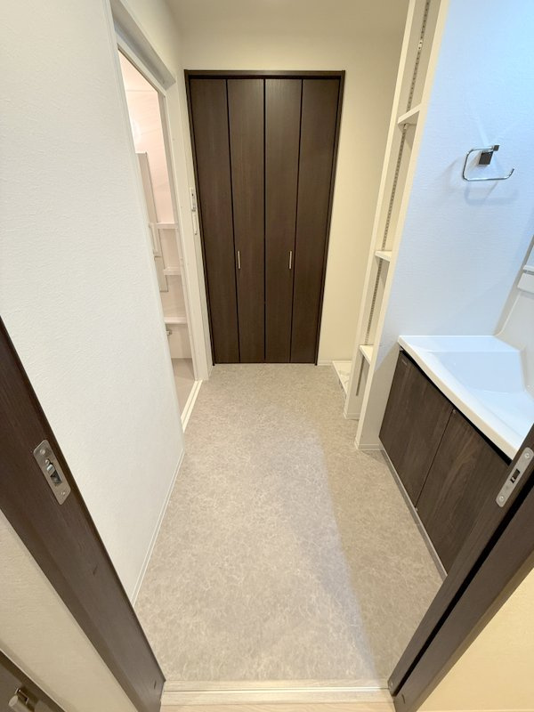 カルム小西Ⅴ　仲介手数料無料の洗面所