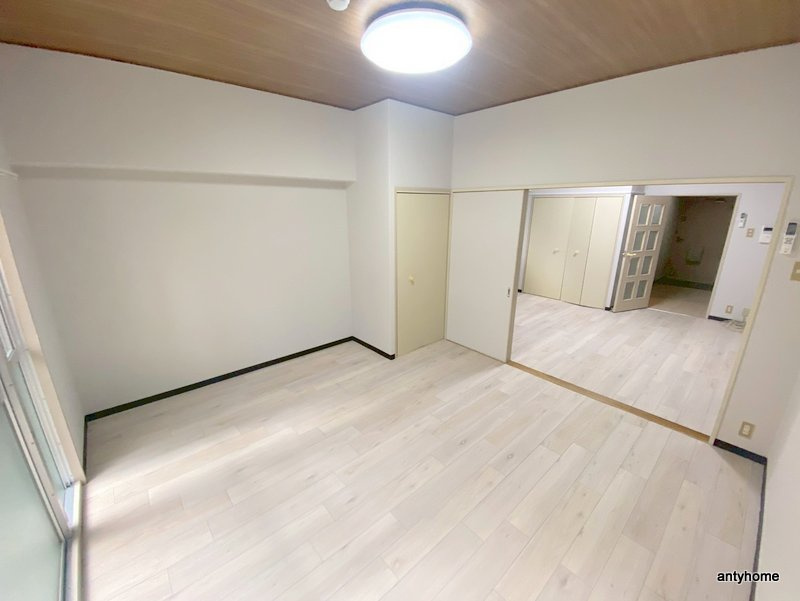 朝日プラザ西道頓堀　仲介手数料無料の居間・リビング