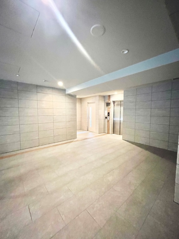 プレサンスロジェ名古屋駅前のロビー