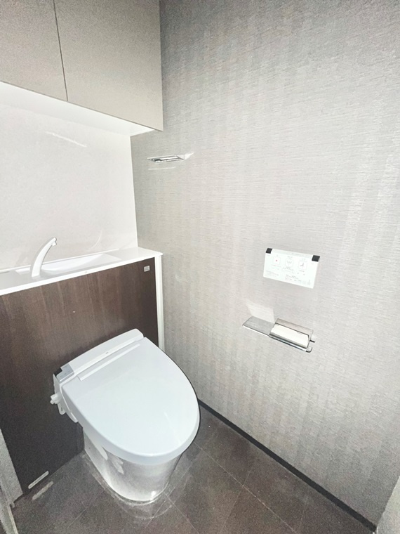 プレサンスロジェ名古屋駅前のトイレ