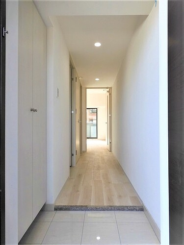 プレイス白壁の玄関|玄関　※同タイプの部屋のお写真です