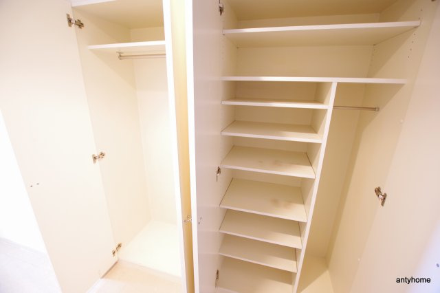 メゾンドヴィレ大阪城公園前　仲介手数料無料の収納