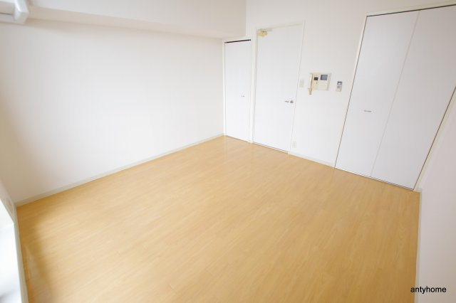 メゾンドヴィレ大阪城公園前　仲介手数料無料の寝室