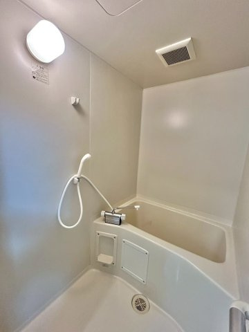 インポート久留米ルビー2の浴室