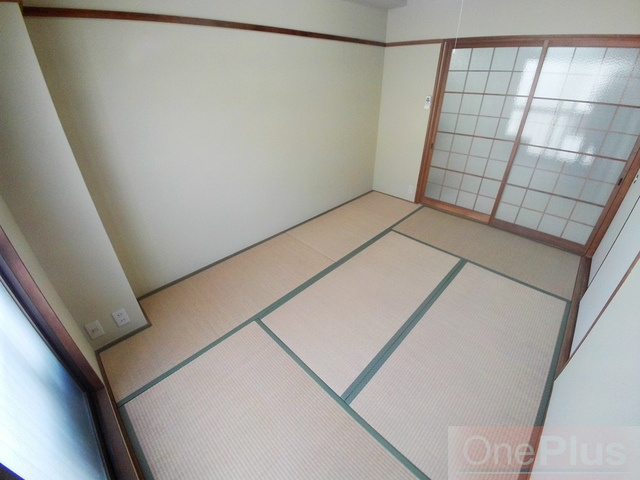 宝ビルの和室