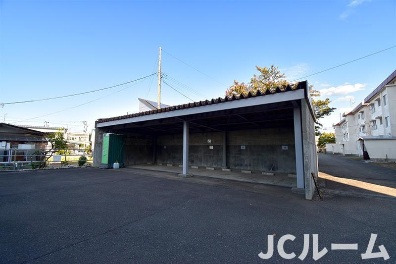 アシスト第7上越マンションⅡの駐車場
