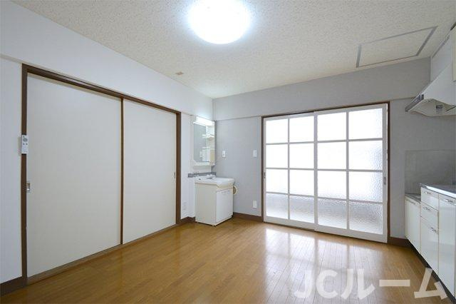 アシスト第7上越マンションⅡの居間・リビング