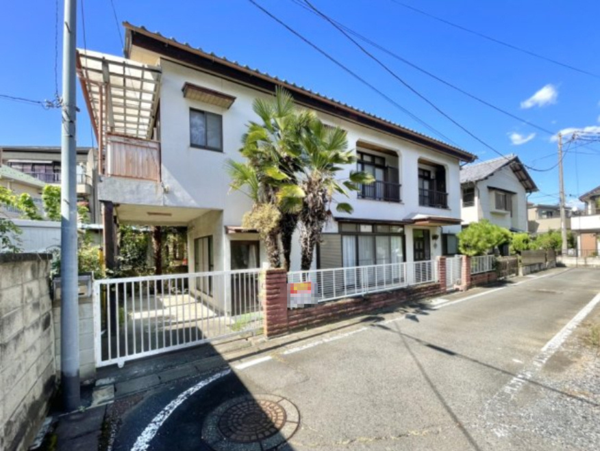 【中古戸建】高崎市石原町の外観|■外観｜シンプルなデザインでありながらも「個性」を損なわず、お客様一人ひとりの暮らし方にフィットします。