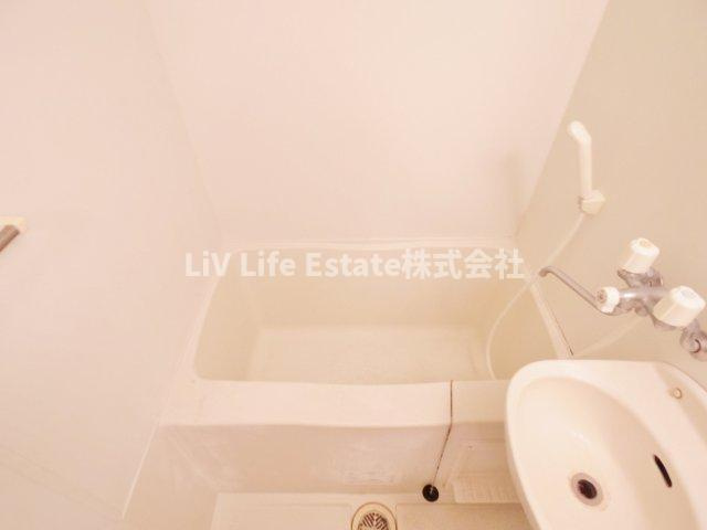 ヴィラ・ファミーユ　Aの浴室