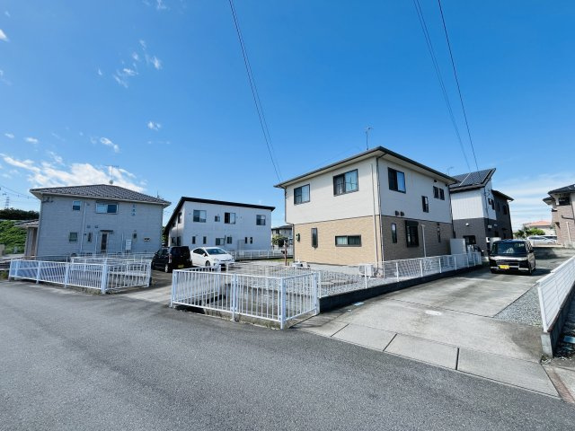 【前面道路含む現地写真】 | 熊谷市代　中古戸建