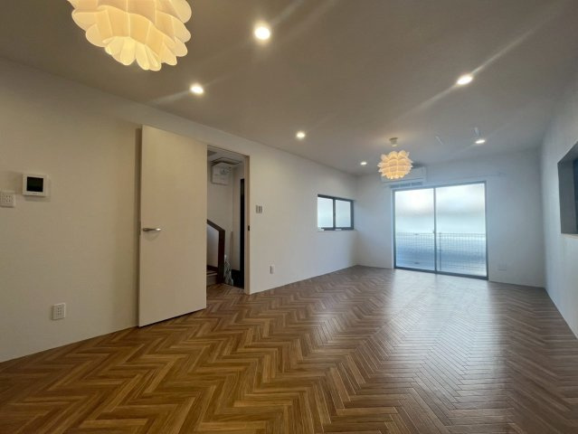 千代が丘2丁目貸家の居間・リビング