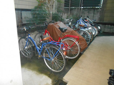 【その他共用部分】 | エルスタンザ中野新井 | 自転車置き場。