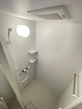 【シャワールーム】