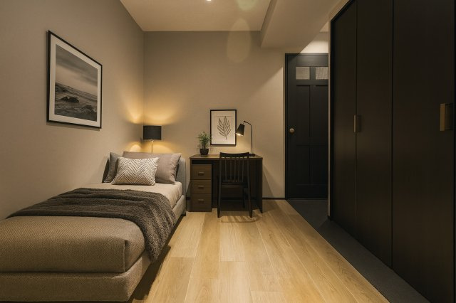 【洋室】 | マリナージュ芦屋 | おしゃれな寝室にいかがでしょうか？
※家具はAI生成にて配置しております