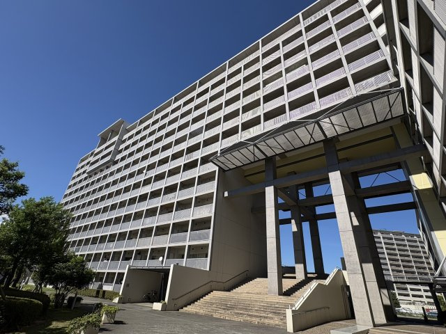 【外観】 | マリナージュ芦屋 | 安藤忠雄設計のデザイナーズマンションです。