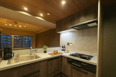 【キッチン】 | マリナージュ芦屋 | 作業のしやすいL型カウンターキッチン
※家具はAI生成にて配置しております