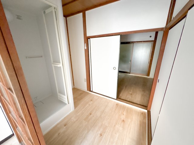 児島アパートの内装