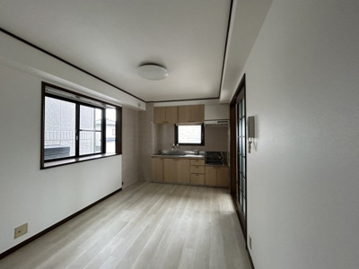 【居間・リビング】 | 第5リビエール山鳶